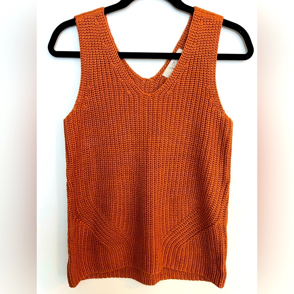 NWT Loft Sleeveless sweater tank M